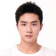 李偉