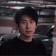 李亮