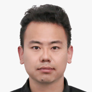 常晋铭