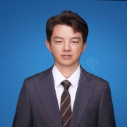 潘露飞