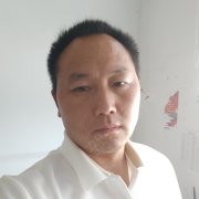黄保建