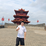 冯亮