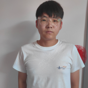 邱彦博