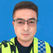 李英成