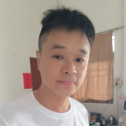 杨亚龙