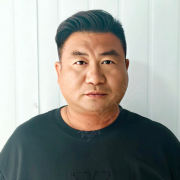 施凡