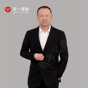 杨波